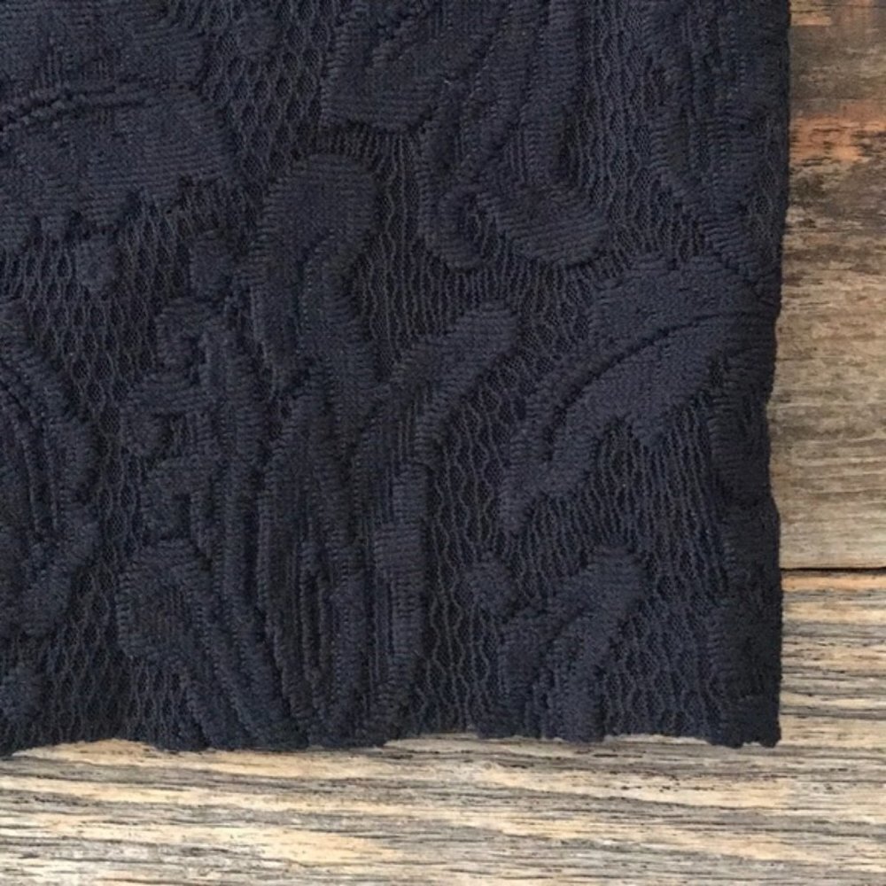 H&M Navy Stretch Lace Skirt Size 8 - Picture 3 of 7